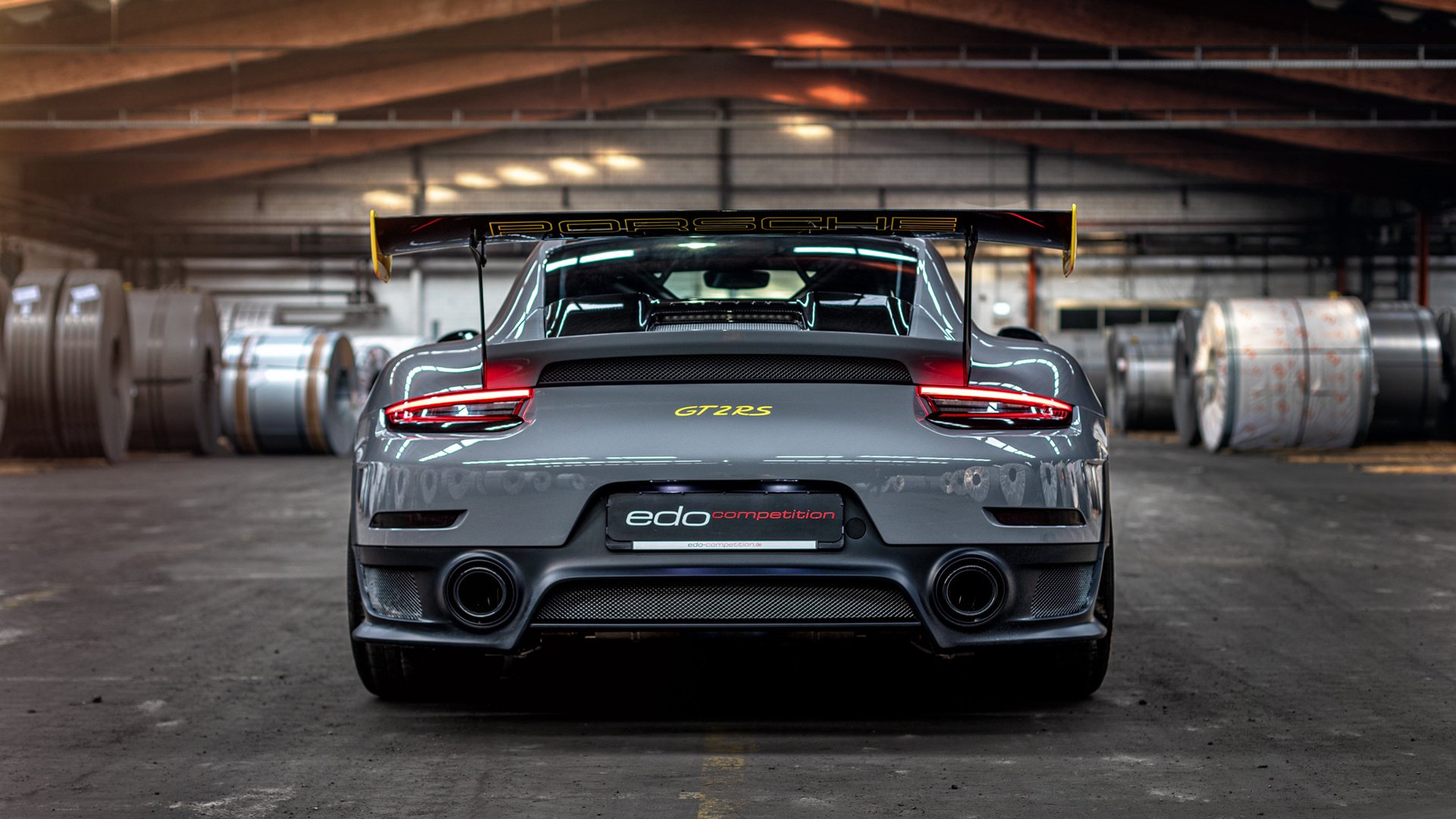 克罗地亚骑手吉塔·日特科维奇在2024年国际马术联合会世界障碍赛中获得第十名,展现坚韧精神。